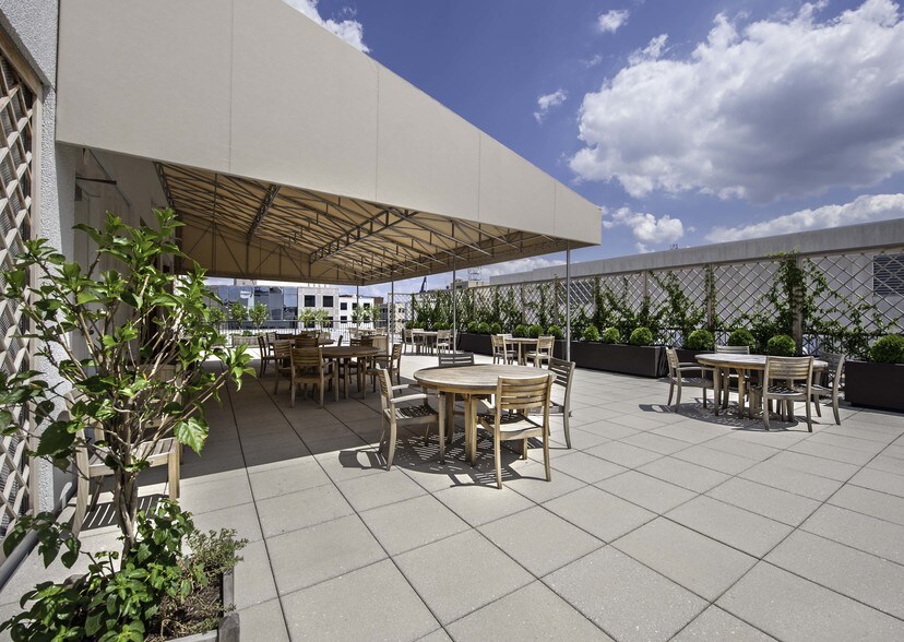 More Photos Of 1800 M St NW, Washington Office For Lease