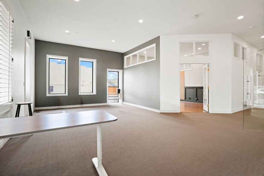 More Photos Of 2505 W Alamo Ave, Littleton Freestanding For Lease