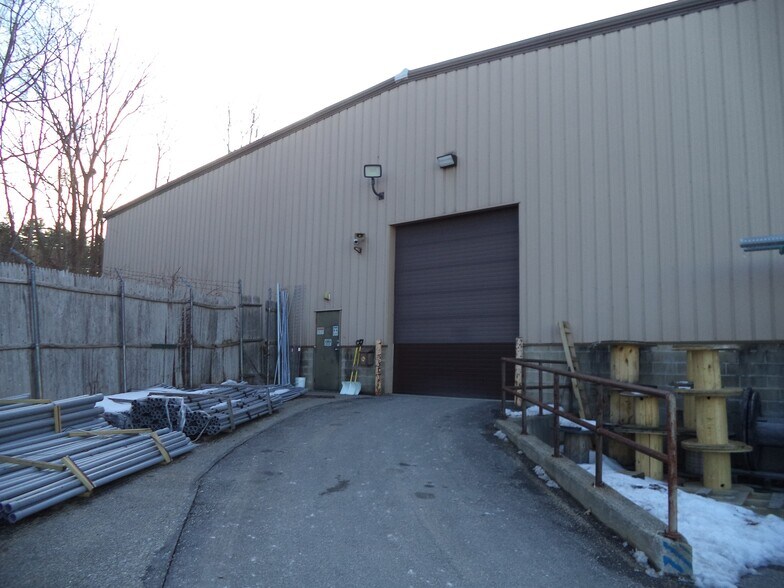 More Photos Of 79 Carl Dr, Manchester Warehouse For Sale