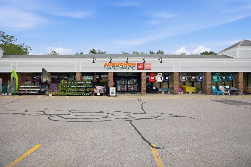 More Photos Of 117-127 Great Rd, Stow General Retail For Lease