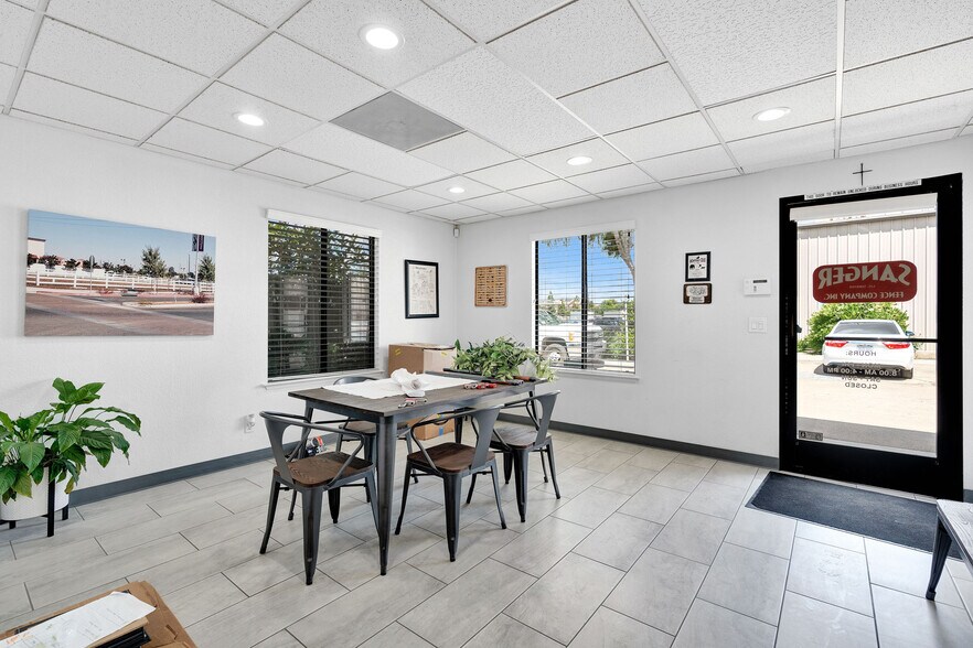 More Photos Of 1848 Industrial Way, Sanger Warehouse For Lease