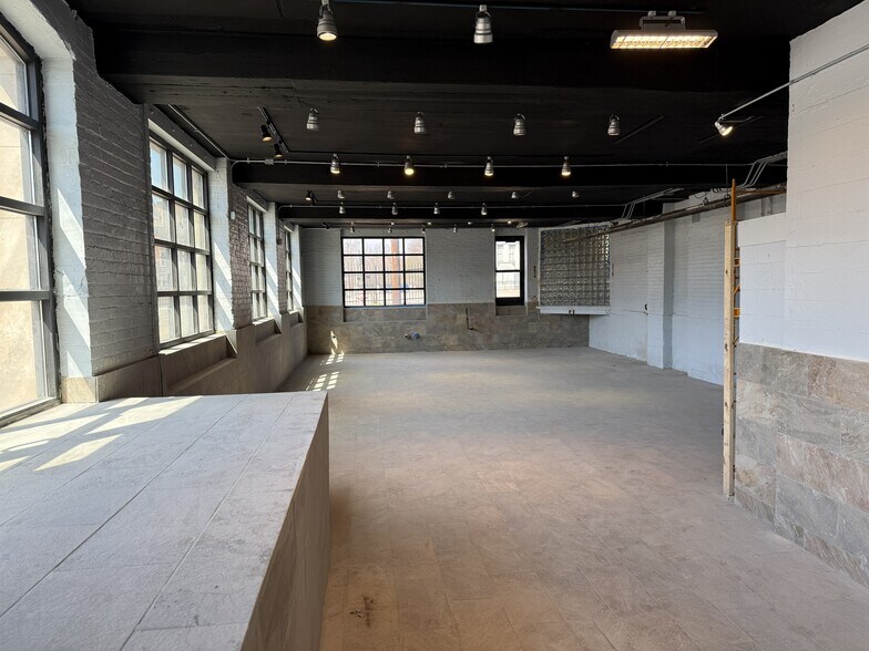 More Photos Of 50 S Broad St, Middletown Warehouse For Sale