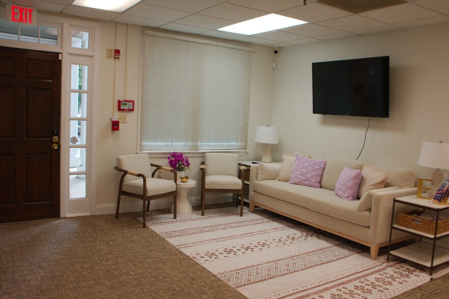 More Photos Of 660 E Jefferson St, Tallahassee Office For Lease