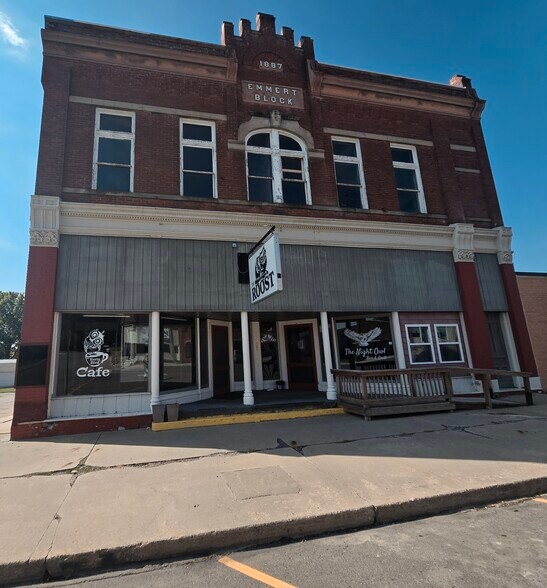 Primary Photo Of 401 Main St, Tarkio Restaurant For Sale