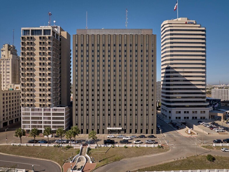 More Photos Of 615 N Upper Broadway St, Corpus Christi Office For Sale
