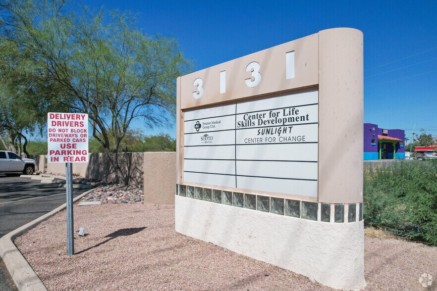 More Photos Of 3131 N Country Club Rd, Tucson Office For Lease