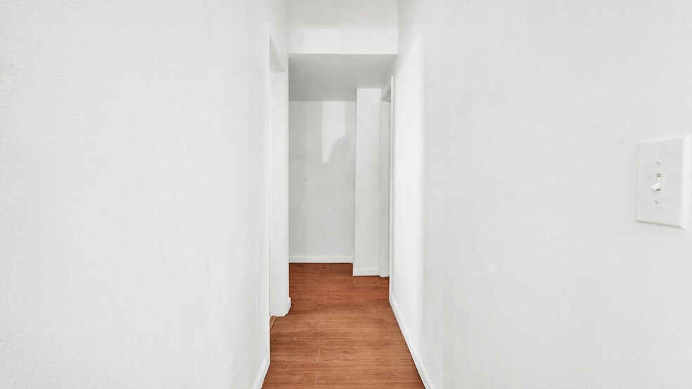 More Photos Of 6072 York Blvd, Los Angeles Storefront Retail Residential For Sale