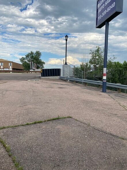 More Photos Of 2702 N Nevada Ave, Colorado Springs Auto Repair For Lease
