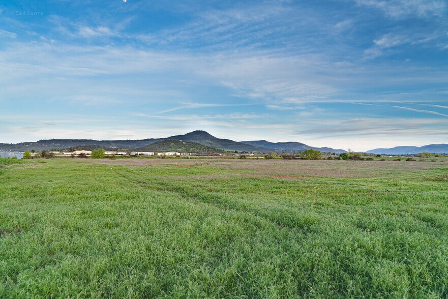 More Photos Of 4676 Industry Dr, Medford Land For Sale