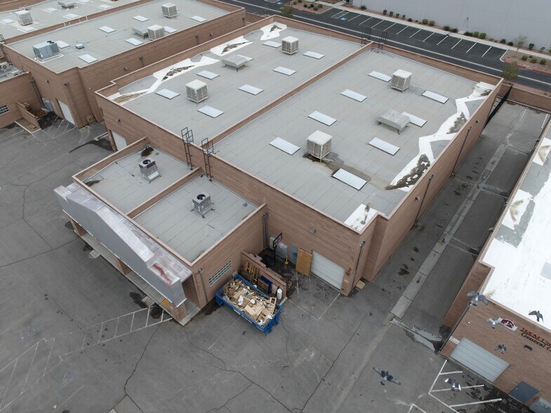 More Photos Of 2769 N Lamb Blvd, Las Vegas Warehouse For Lease