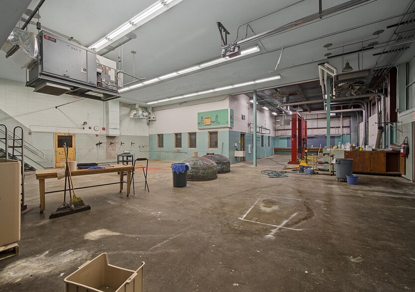 More Photos Of 1600 26th St, Monroe Schools For Sale