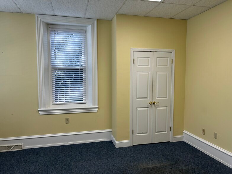 More Photos Of 555 2nd Ave, Collegeville Medical For Lease