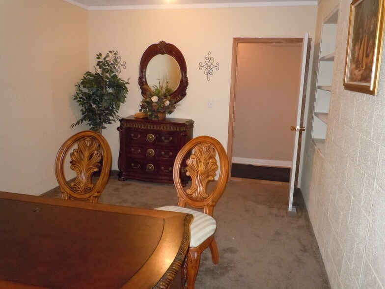 More Photos Of 2024 N Maplewood Ave, Tulsa Religious Facility For Sale