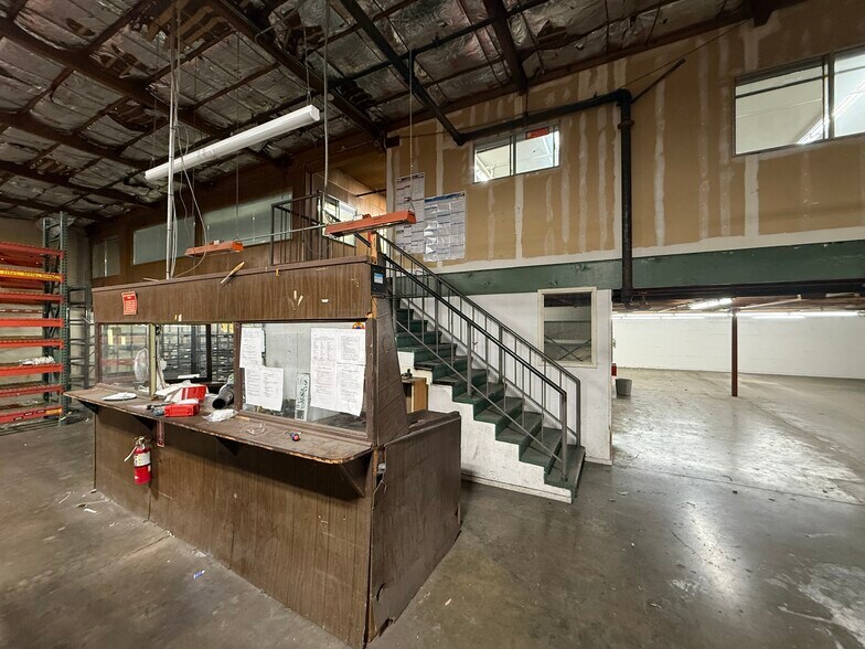 More Photos Of 1907 S St, Sacramento Warehouse For Sale