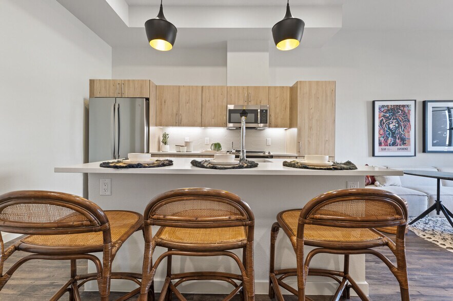 More Photos Of 2040-2060 N Scottsdale Rd, Scottsdale Apartments For Lease