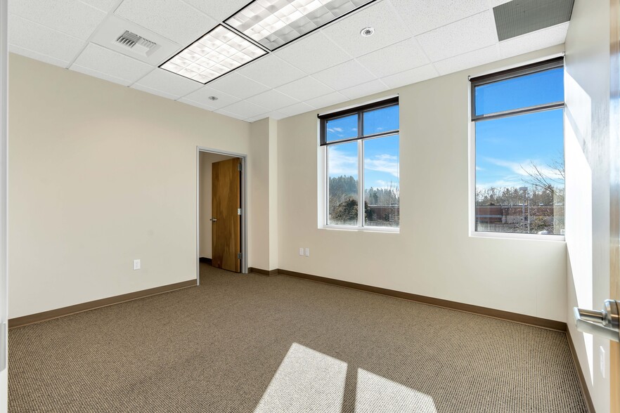 More Photos Of 3455-3499 NE John Olsen Ave, Hillsboro Flex For Sale