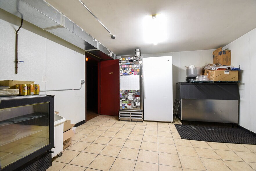 More Photos Of 2456 N California Ave, Chicago Storefront Retail Residential For Lease