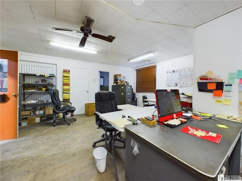 More Photos Of 1621 Washington St, Olean Auto Repair For Sale