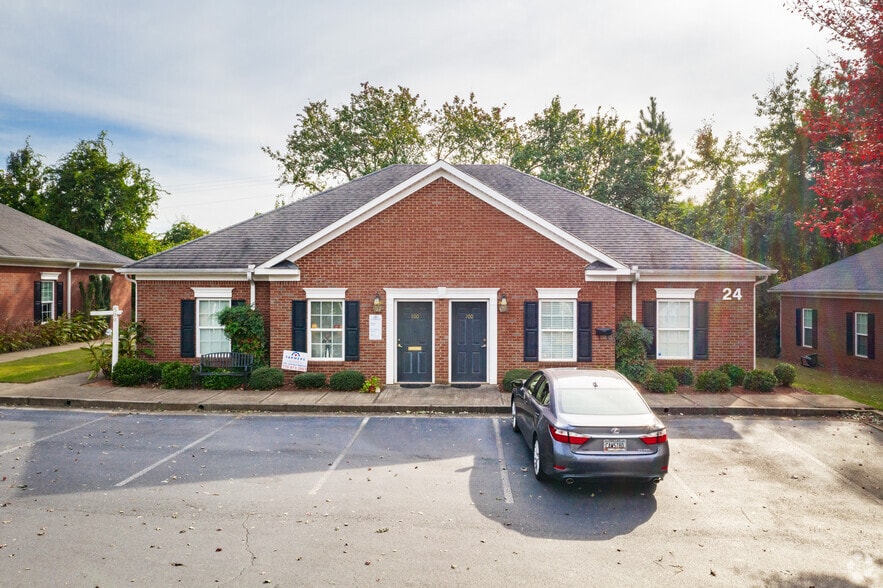 More Photos Of 2440 Sandy Plains Rd, Marietta Office Residential For Sale