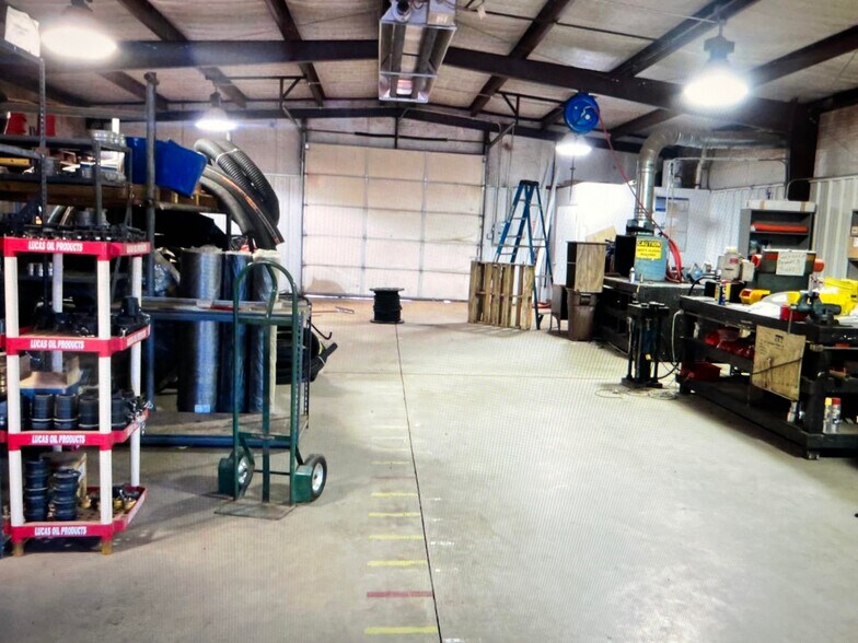 More Photos Of 106 W Richardson St, Sundown Warehouse For Sale