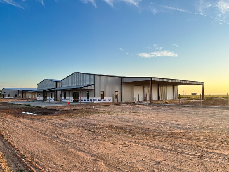 More Photos Of 12701 CR 3100, Slaton Industrial For Lease