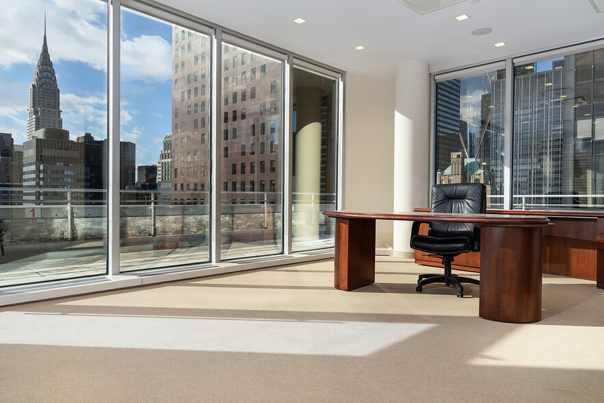 More Photos Of 805 Third Ave, New York Office For Lease