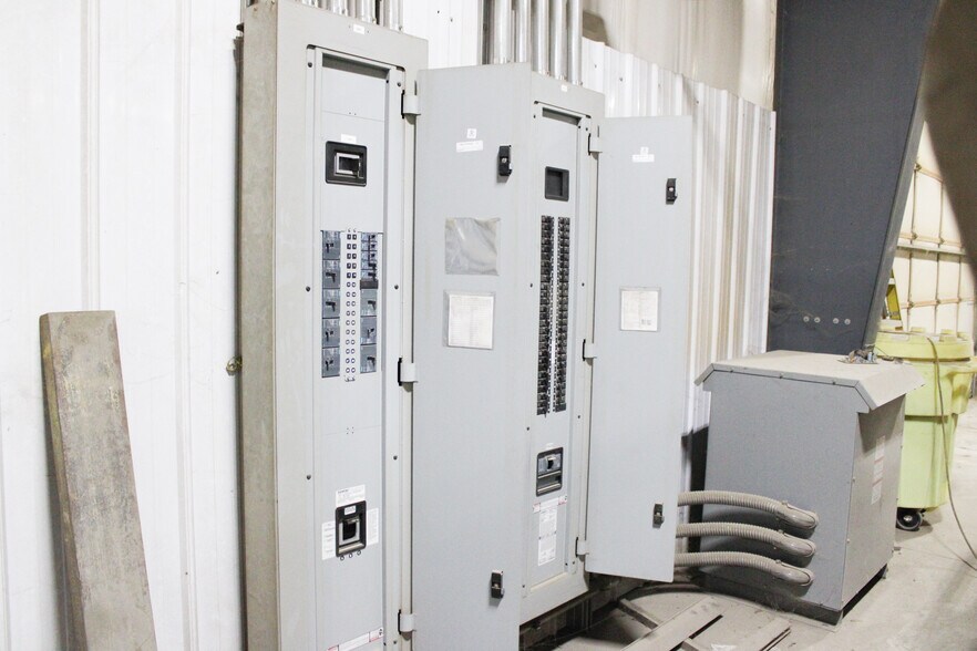 More Photos Of 895 W County Road 350 N, North Vernon Warehouse For Sale