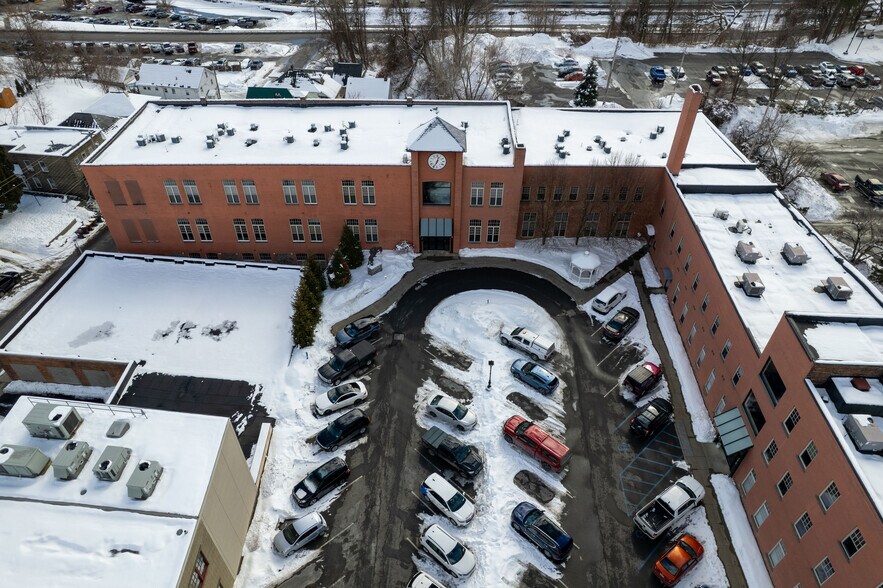 More Photos Of 79 Warren St, Glens Falls Apartments For Lease