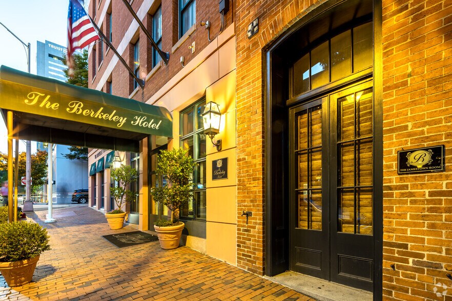 More Photos Of 1200 E Cary St, Richmond Hotel For Lease