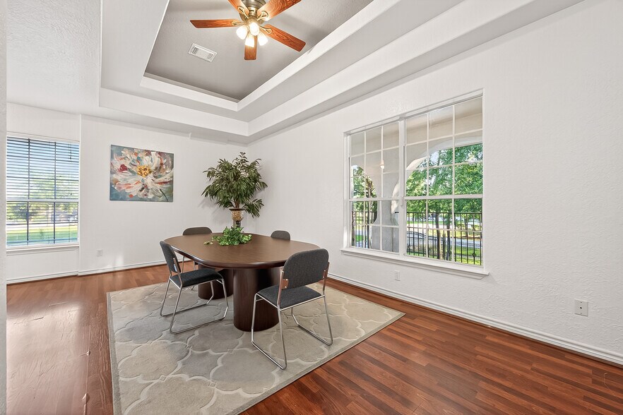 More Photos Of 21832 Rayford Rd, Humble Office For Sale