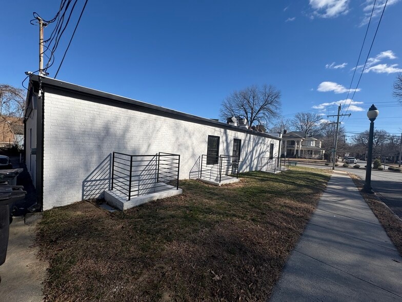 More Photos Of 603 Summit Ave, Greensboro Office For Lease