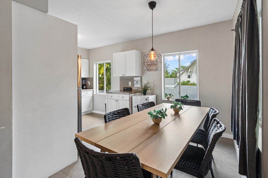 More Photos Of 435 NE 69th St, Miami Multifamily For Sale