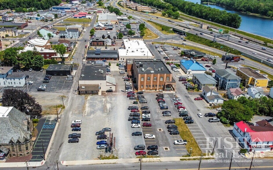 More Photos Of 227 Academy St, Williamsport Office For Lease