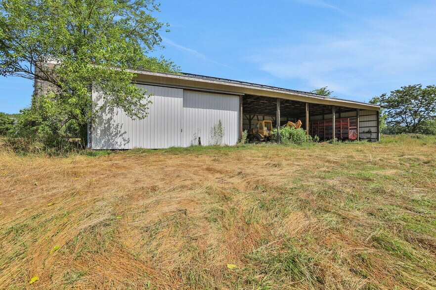 More Photos Of 38 Browns Rd, Westtown Land For Sale