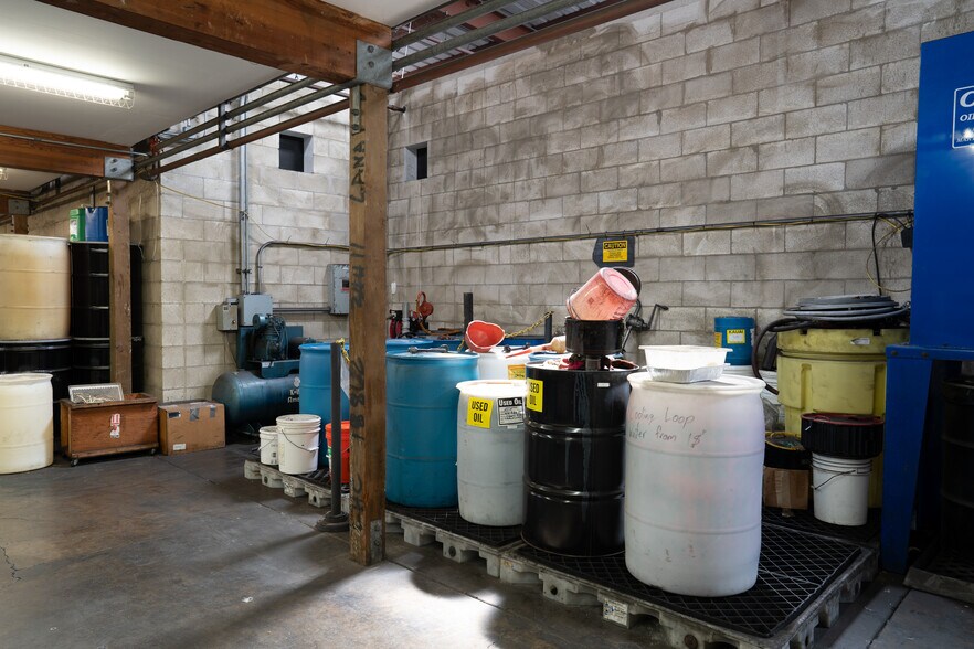 More Photos Of 3048 Aukele St, Lihue Warehouse For Sale