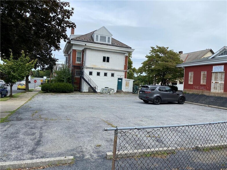 More Photos Of 431 W Union Blvd, Bethlehem Apartments For Sale