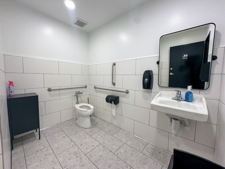 More Photos Of 2222 S Dobson Rd, Mesa Office For Sale