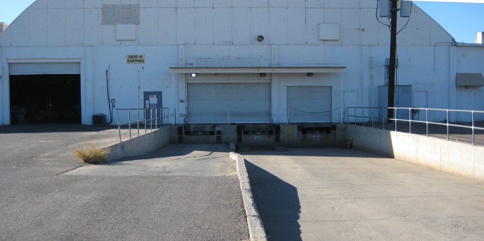 More Photos Of 3839 W Indian School Rd, Phoenix Warehouse For Lease