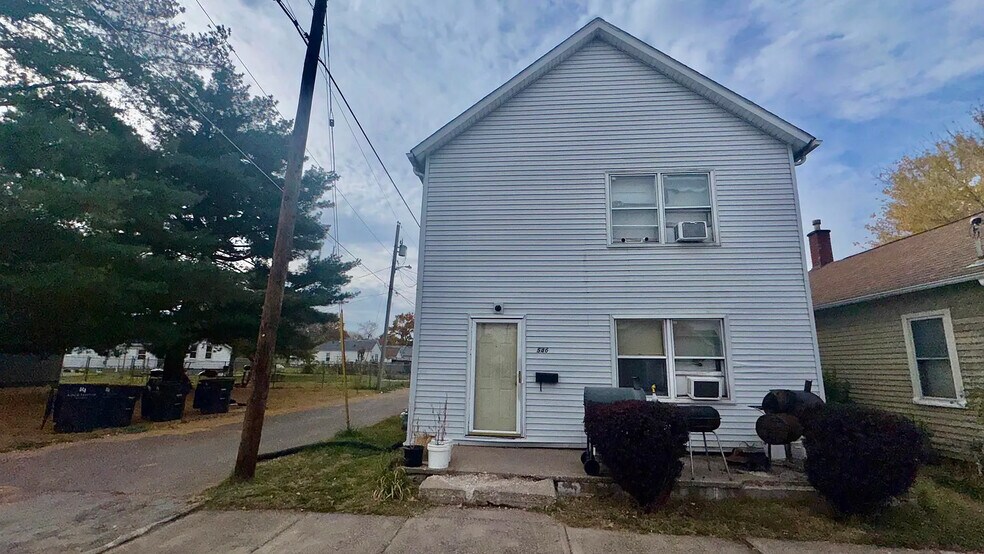 More Photos Of 546 26th St, Rock Island Apartments For Sale