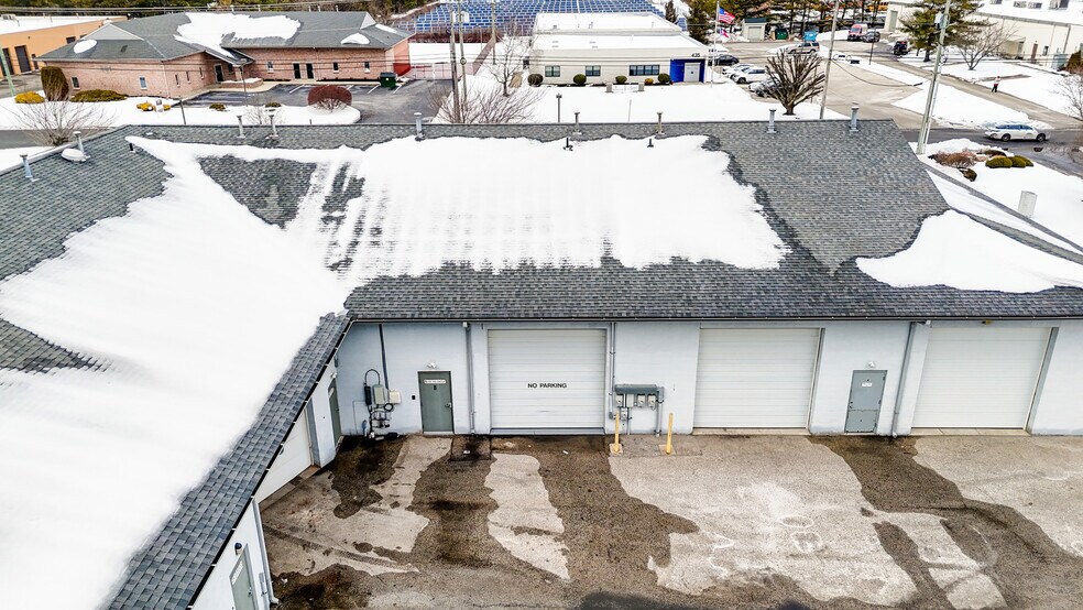 More Photos Of 430 Commerce Ln, West Berlin Showroom For Sale