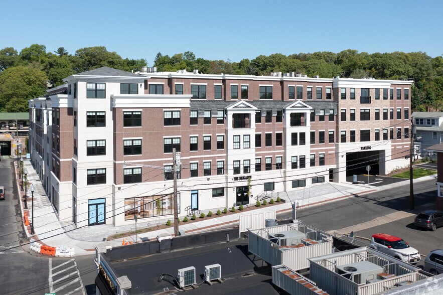 More Photos Of 1 Franklin Ave, Ridgewood Apartments For Lease