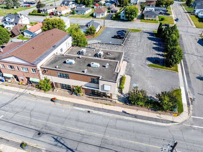 More Photos Of 29 Main St E, Chelmsford Office For Sale