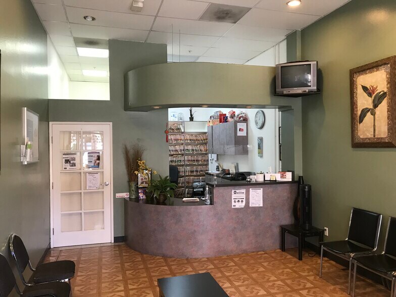 More Photos Of 301-307 N Main St, Santa Ana Storefront For Sale