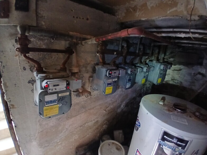 More Photos Of 3941 Lowndes Ave, Baltimore Multifamily For Sale