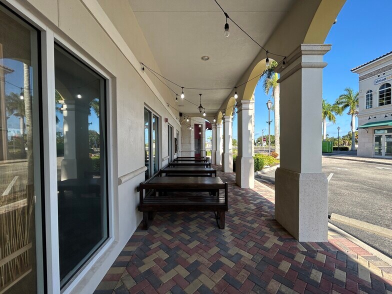 More Photos Of 3983 Destination Dr, Osprey Storefront Retail Office For Sale