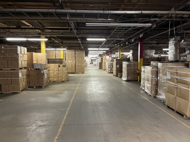More Photos Of 500 S Broad St, Meriden Manufacturing For Lease