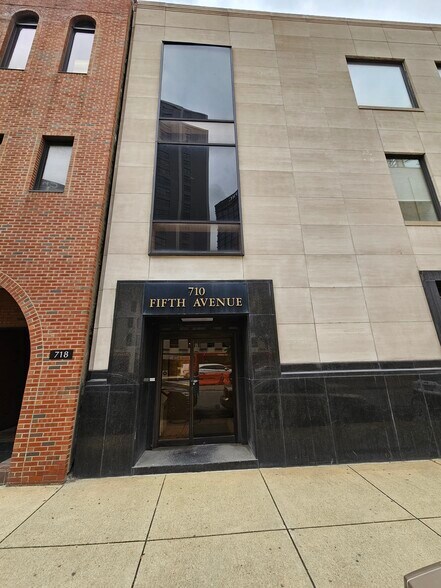 More Photos Of 710 Fifth Ave, Pittsburgh Office Residential For Sale