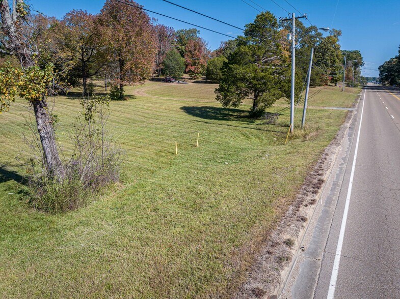 More Photos Of 0 W Main St, Parsons Land For Sale