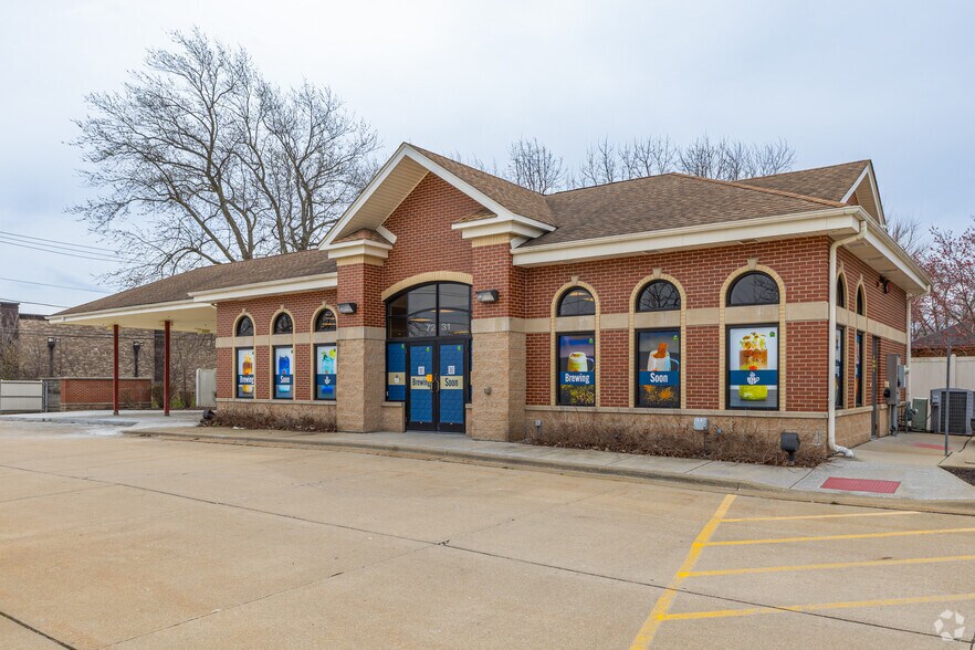 More Photos Of 7231 171ST St, Tinley Park Fast Food For Lease