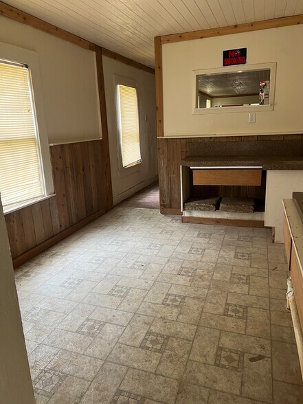 More Photos Of FM 1514, Coldspring Storefront Retail Office For Sale